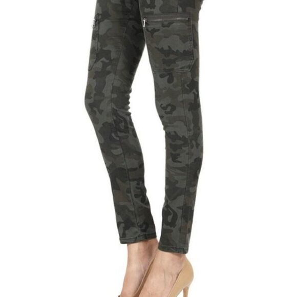 Estilo Camo Print Kancan Skinny Jeans - Picture 4 of 16